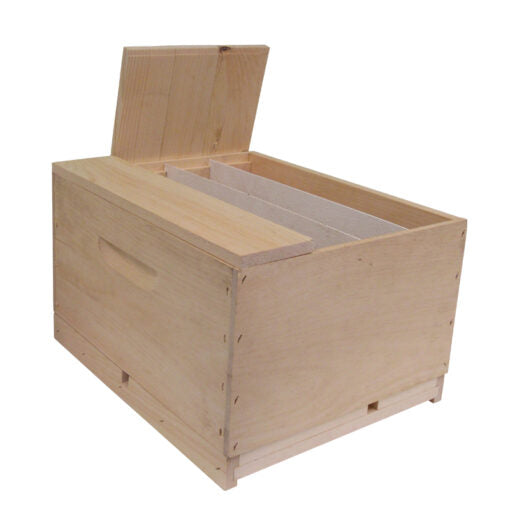 Queen Rearing Hotel, Assembled